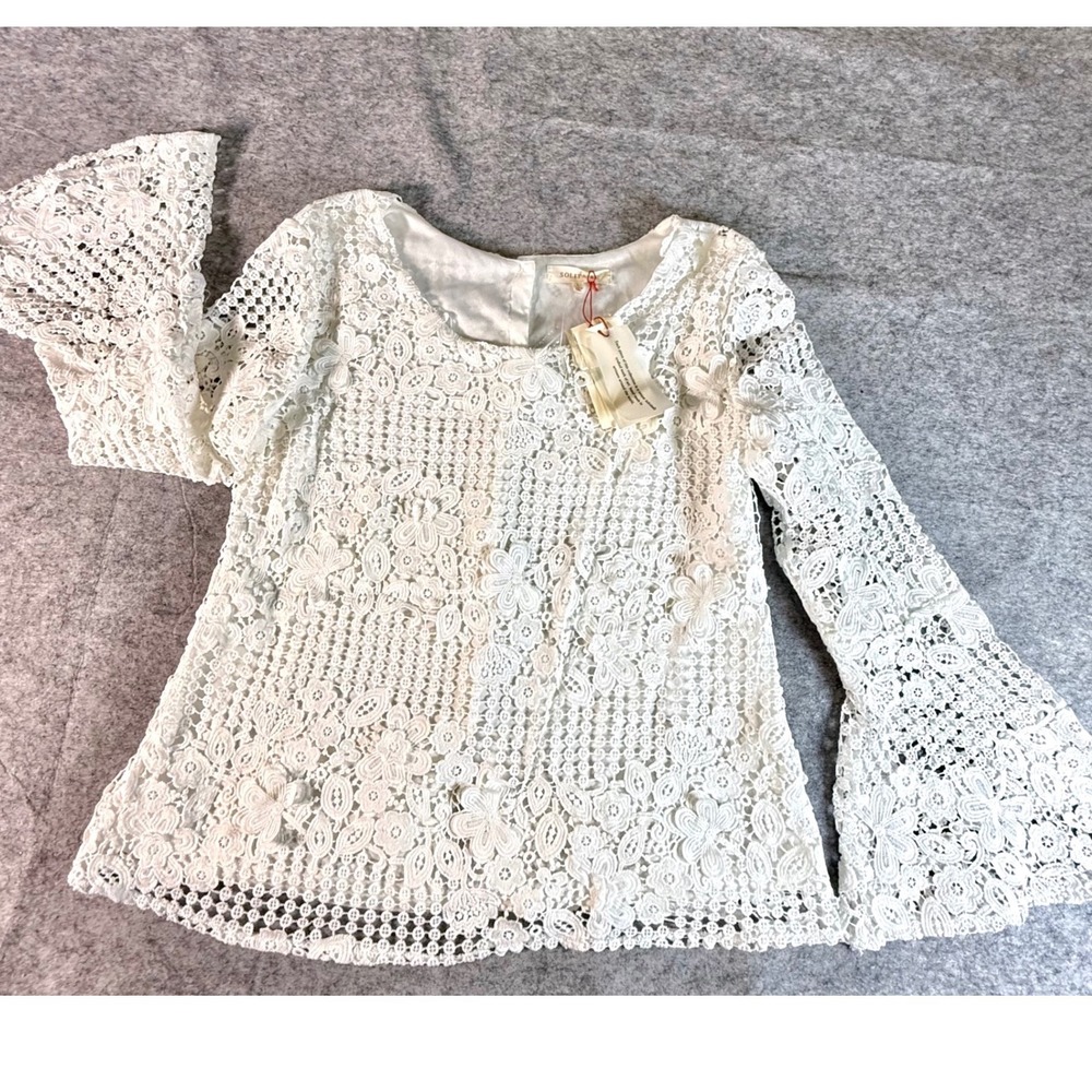 Solitaire White Lace Blouse Womens L Bell Sleeve Boho Floral Crochet Top NWT